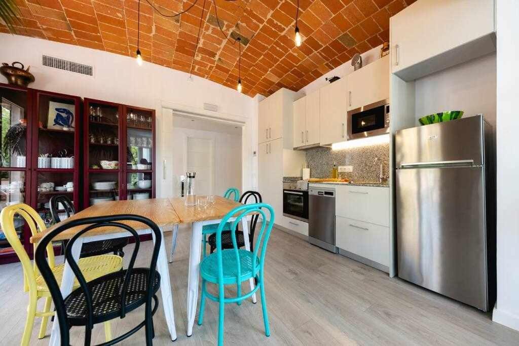 Newly Renovated Room W Pool & Bikeparking خيرونا المظهر الخارجي الصورة