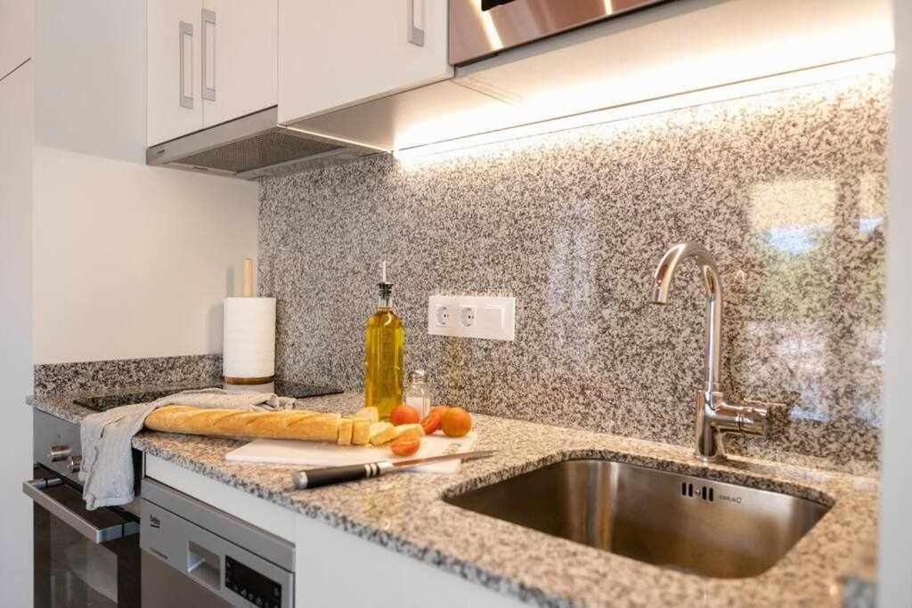 Newly Renovated Room W Pool & Bikeparking خيرونا المظهر الخارجي الصورة