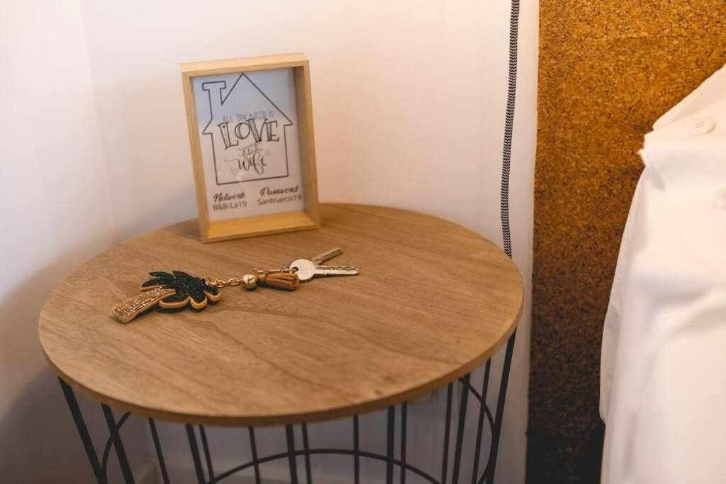 Newly Renovated Room W Pool & Bikeparking خيرونا الغرفة الصورة