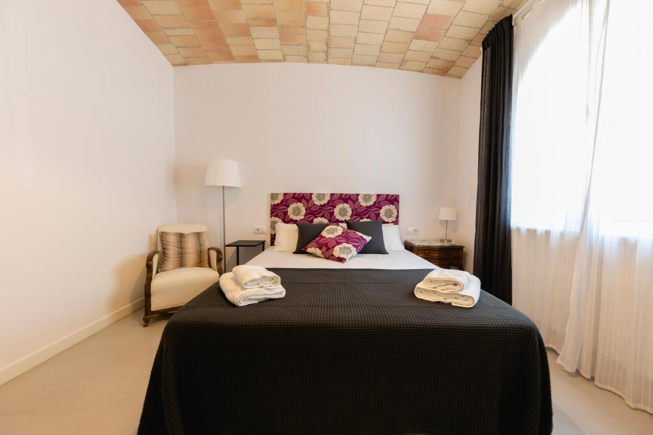 Newly Renovated Room W Pool & Bikeparking خيرونا المظهر الخارجي الصورة
